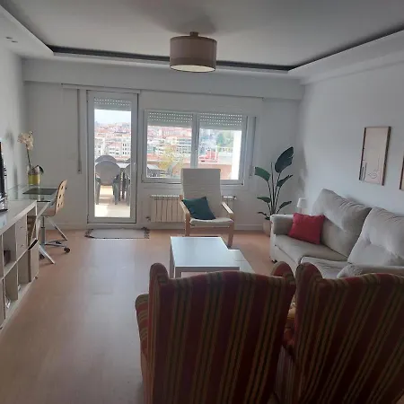 Atico Con Terraza Daire